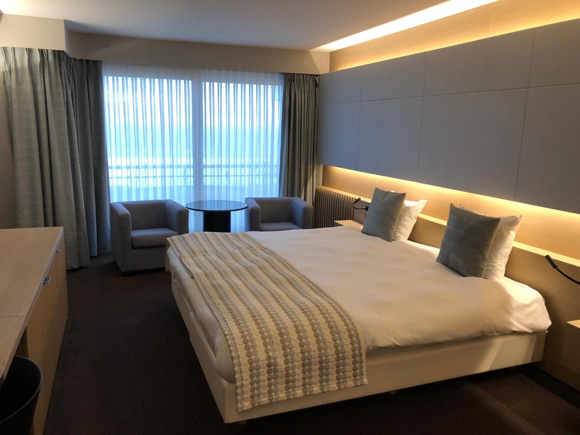 Palace 4*
